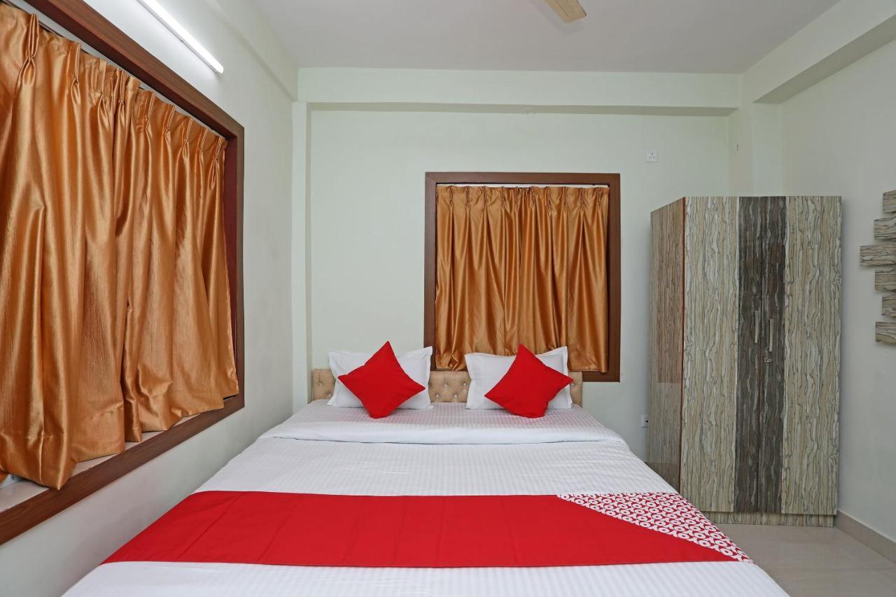 Hotel Oyo 17187 Urban Casa Kalkutta Exterior foto